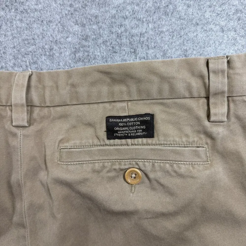 Banana Republic Dawson Pants Mens 31/32 Khaki Straight Leg 100% Cotton Chino